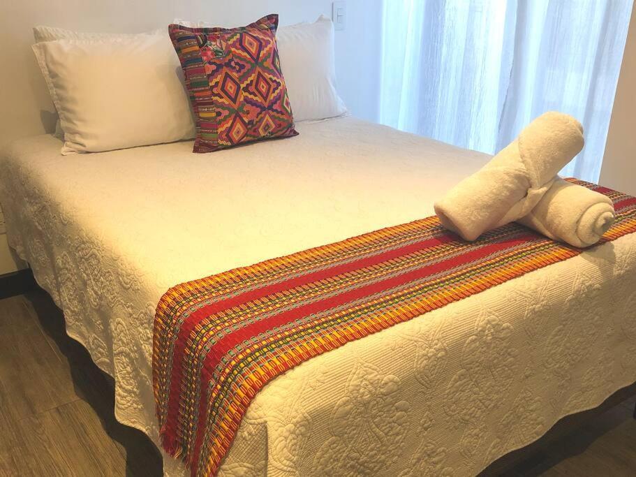 L1B 202 - Boutique Apartamento En Cayala Para 4 Huespedes Ciudad Guatemala Eksteriør billede